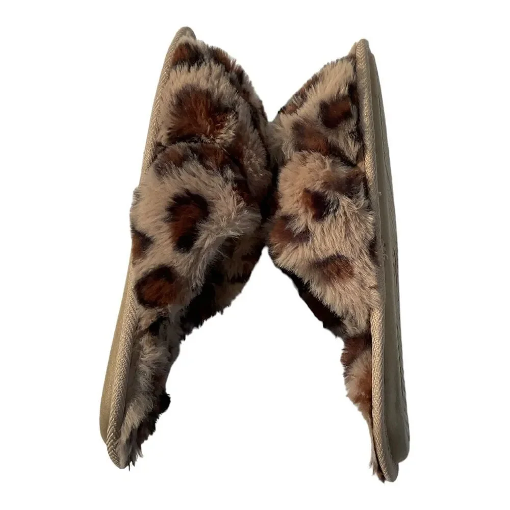 Cat & Jack Girls Leopard Print brooklyn faux fur slide on slippers  L(4/5)